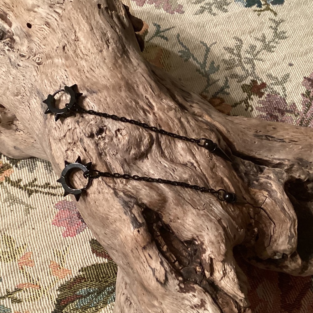 Black Stainless Steel Spike Thorn Hoop Earrings / Chain Spike Dangle